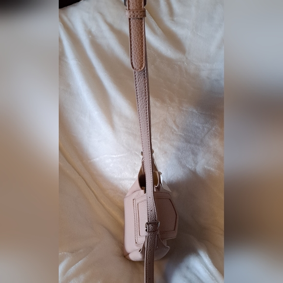 NWT PINK CONVERTIBLE CROSSBODY - Picture 7 of 13